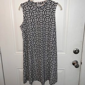 Lulu-B black and white patterned dress size S